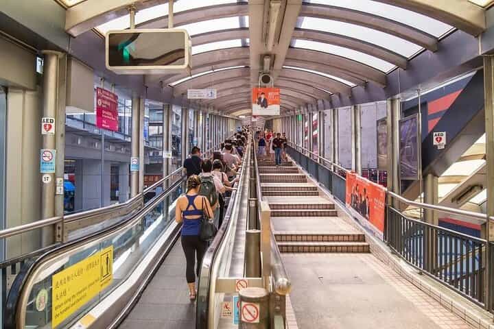 מעקב וטעמים של מרכז עם תחבורה ציבורית