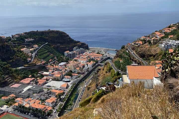 Natural swimming pools , fanal florest, Seixal beach Jeep tour