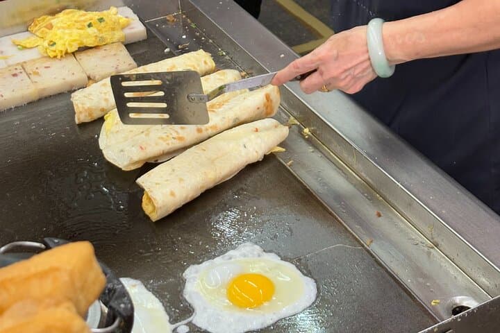 סיור אופניים עירוני של ארבע שעות (כולל ארוחת בוקר)