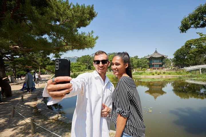 Best Seoul City Tour (Gyeongbokgung Palace,Insadong,Namsan Tower)