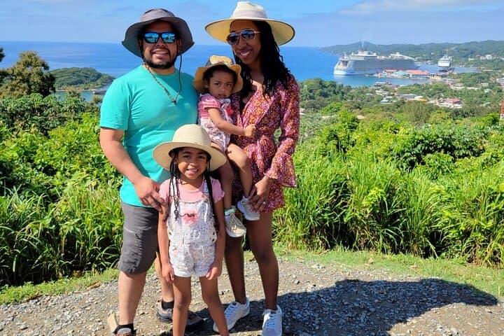 Roatan Wildlife Monkey Sloth Chocolate Rum Tasting city Tour