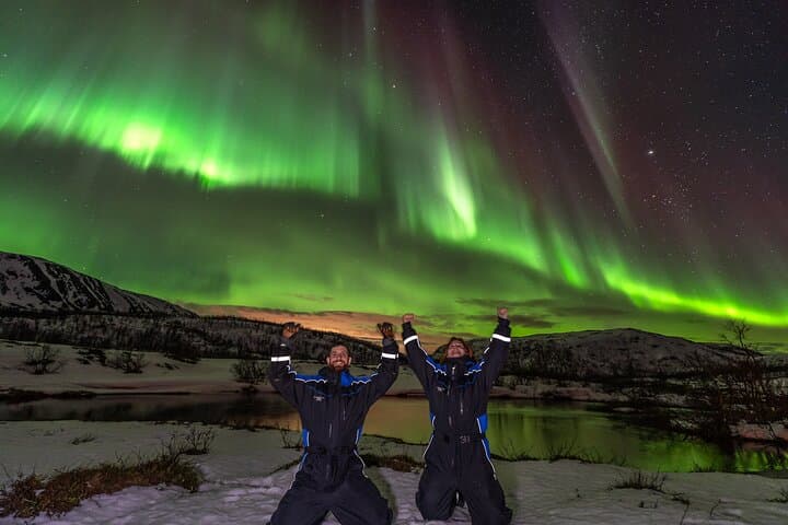 Tromso Northern Lights Minibus Chase Small Group Tour with Photos