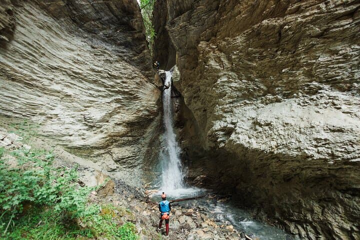 Beartooth Canyon- Half Day Canyoning Tour - Golden, BC