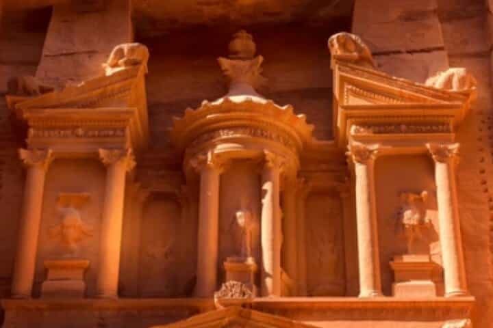 Petra Round-Trip Tour from Wadi Rum – Full-Day Private Excursion