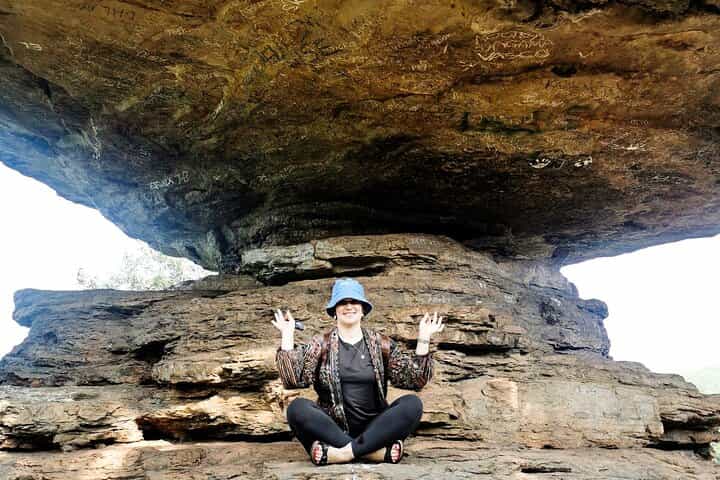 Boti Falls, Umbrella Rock, Aburi Gardens & Cocoa Farm Day Tour