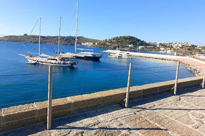 Family Package up to 15 bodrum city Tour for crusiers/port/hotels