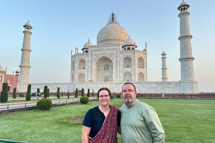 טיול פרטי של 3 ימים במותרות במשולש הזהב לאגרה וייג'יפור מדלהי החדשה