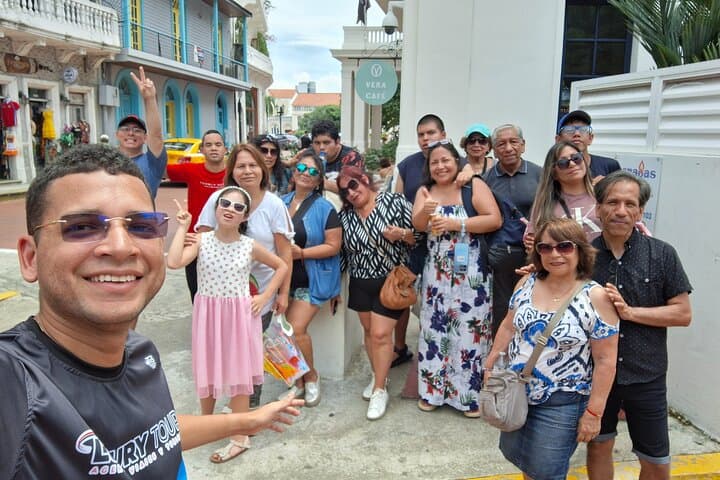 City Tour Panama City + Canal + Shopping