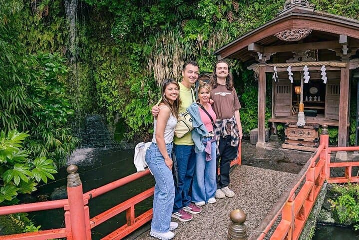 טיול הליכה היסטורי בקמakura עם הבודהה הגדול