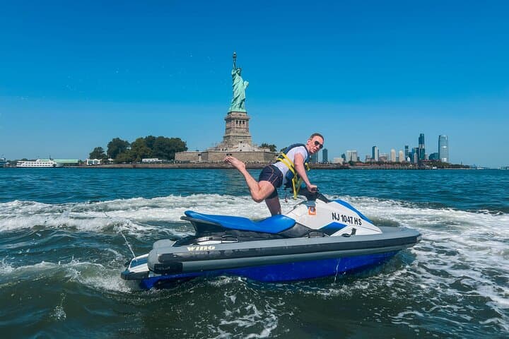 Statue of Liberty and Brooklyn Bridge Jet Ski Tour of New York