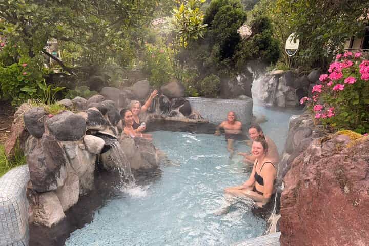 Full-Day Private Tour Papallacta Hot Springs and Roses Farm