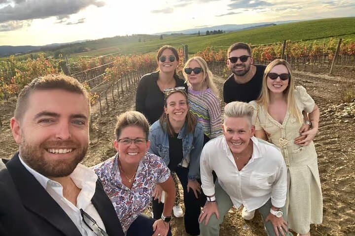 Hidden Castles & Chianti Wine Experience– Small Group