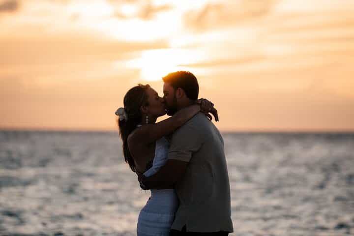 Private Vacation Photoshoot with Photographer in Gulf Shores