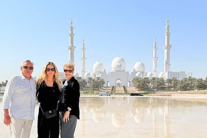 Abu Dhabi City Tour: Grand Mosque, Palace, Louvre & Ferrari World