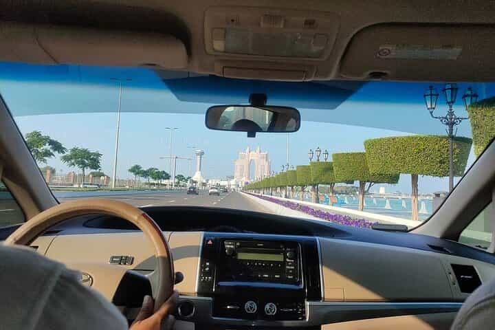 Abu Dhabi City Tour: Grand Mosque, Palace, Louvre & Ferrari World