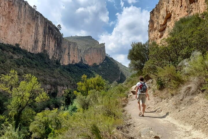 טיול צ'ולילה לגשרים התלויים מוולנסיה