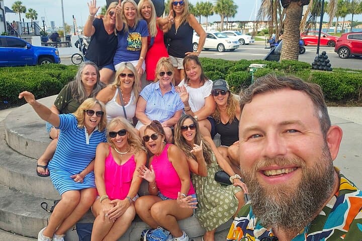 חוויה של יין, קוקטיילים ואוכל בסן אוגוסטין.