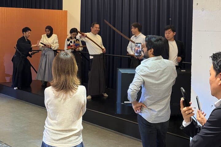 Osaka Samurai Show and Experience Halal Wagyu sukiyaki