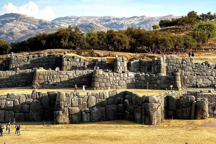 6h City Tour Cusco: 4 Inca Ruins + Catedral + Qoricancha