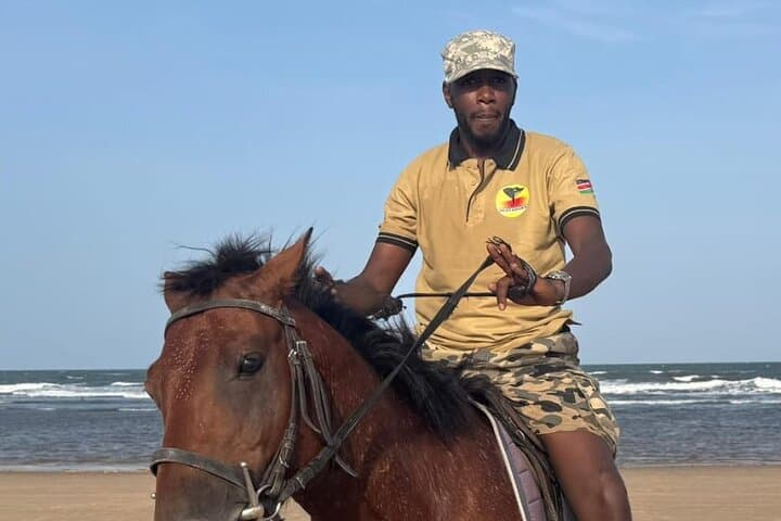 Sand. Canyons. Sunset. Magic. Mambrui & Hell’s Kitchen experience