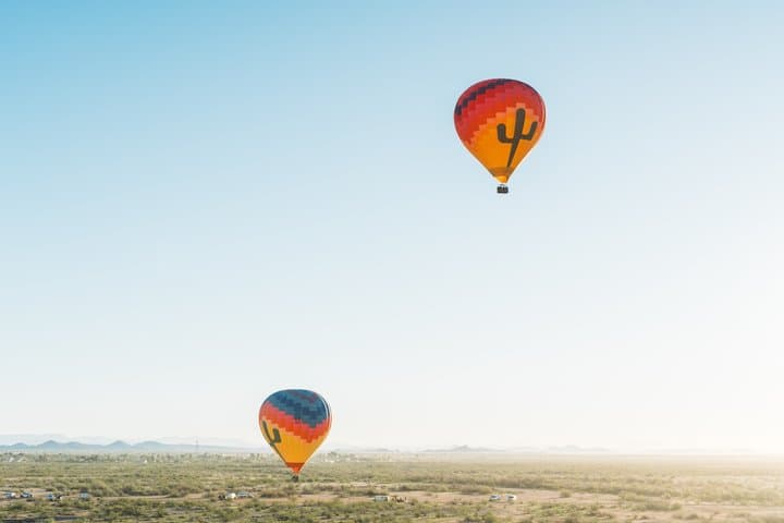 Phoenix Morning Hot Air Balloon Ride with Bubbly + Breakfast