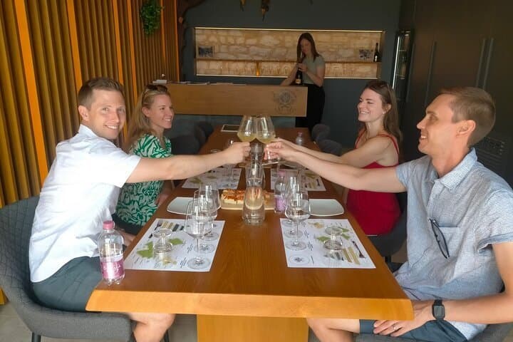 Prosecco Wine Tour with Sommelier – Pick-up from Treviso