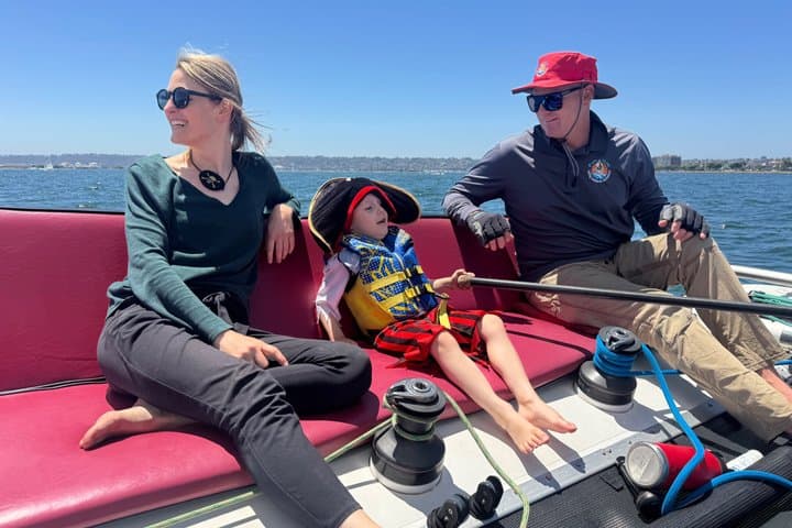 2.5-Hour Small-Group Catamaran Sailing Adventure with Drinks