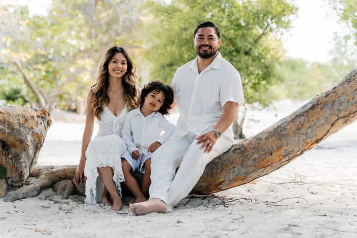 Private Vacation Photoshoot with Photographer in Curacao