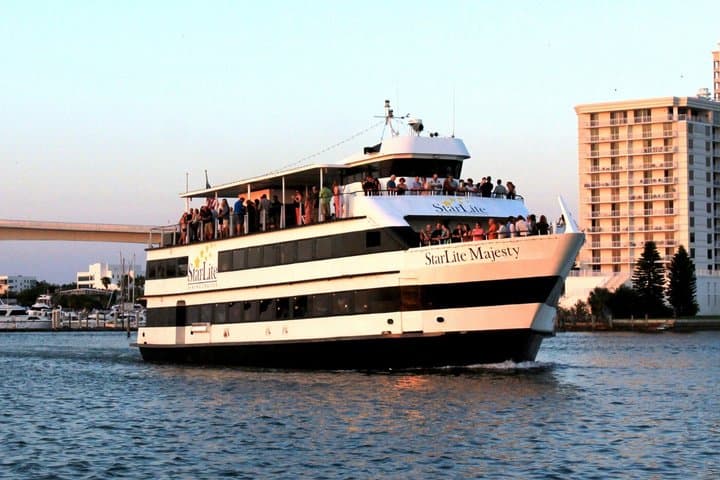 Evening Yacht Cruise with Optional Dining in Clearwater