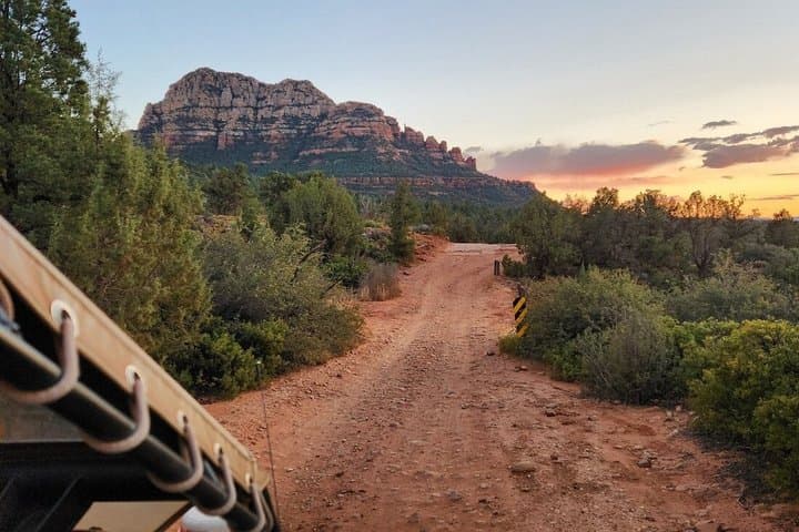 Sedona Wild West Jeep Tour: Historic Cabin & Red Rock Backcountry